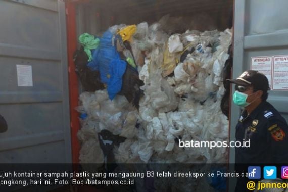 Tujuh Kontainer Sampah Plastik Mengandung B3 Mulai Direekspor ke Negara Asal - JPNN.COM