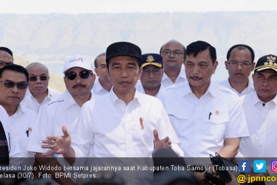 Lihat, Semua Tegang saat Jokowi Bicara soal Tobasa, Enggak Mulai? Ganti! - JPNN.COM