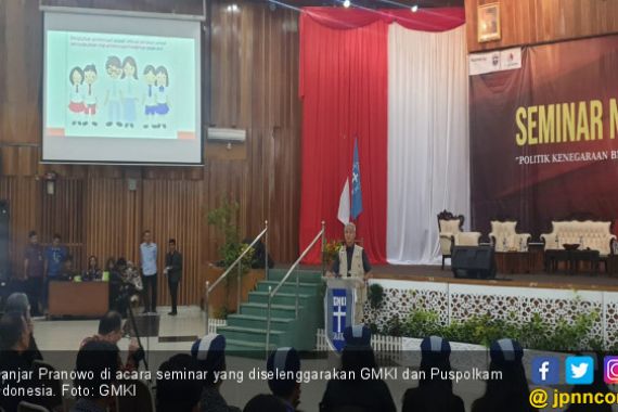 Buka Seminar GMKI dan Puspolkam, Ganjar Pranowo: Politik Adalah Mengabdikan Diri - JPNN.COM