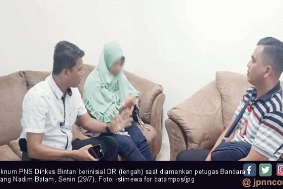 Oknum PNS yang Ketangkap Bawa Sabu-sabu di Bandara Ternyata Istri Polisi - JPNN.COM