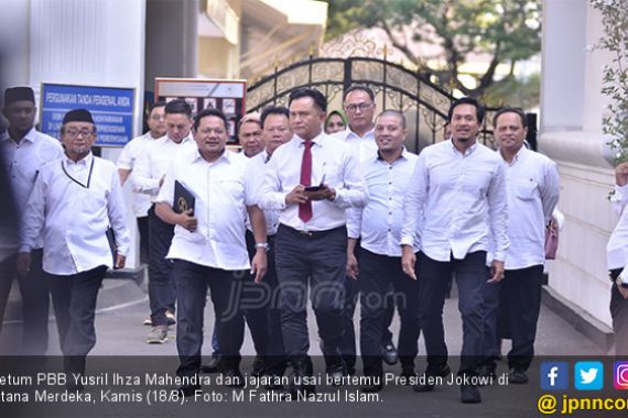 Terima Yusril dan Jajaran PBB di Istana, Jokowi Singgung Masalah Penanganan Hukum - JPNN.COM