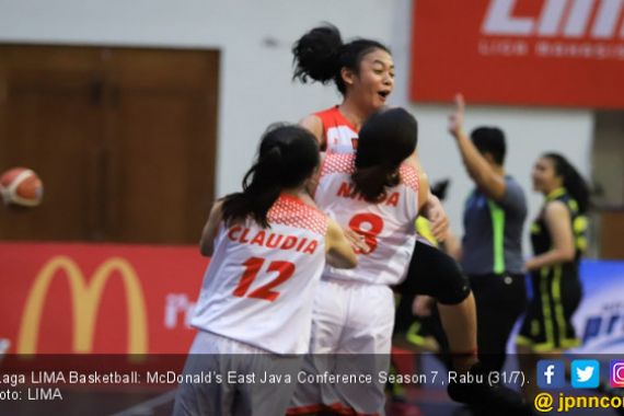 Putri Ubaya Susah Payah Raih Gelar LIMA Basketball East Java Conference - JPNN.COM