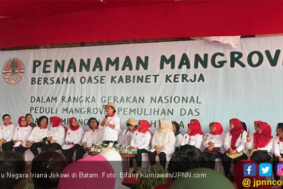 Ke Batam Bareng Bu Mufidah, Iriana Jokowi: Kami Bukan Mau Belanja - JPNN.COM