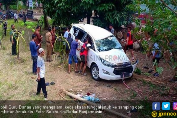 Kronologis Mobil Guru Danau Kecelakaan, Ulama Karismatik Itu Terluka - JPNN.COM