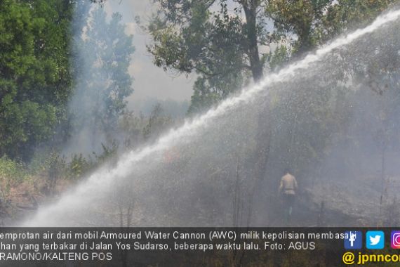 Ternyata Ini Penyebab Pemadaman Karhutla di Lokasi Ini Makin Sulit - JPNN.COM