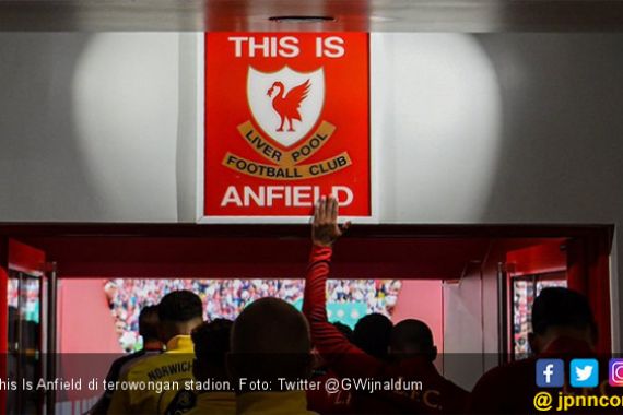 Sekarang Pemain Liverpool Boleh Menyentuh This Is Anfield di Terowongan Stadion - JPNN.COM