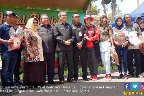 Hadirkan Waria di Acara Halal Bihalal, Pemkot Banjarbaru Dukung LGBT? - JPNN.COM