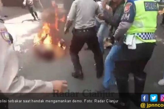 Kapolres Cianjur Geram Tiga Anak Buahnya Terbakar saat Mengamankan Demo Mahasiswa - JPNN.COM