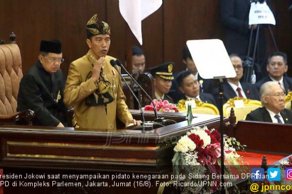 Jokowi Ajak Pengusaha dan BUMN jadi Pemain Kelas Dunia - JPNN.COM