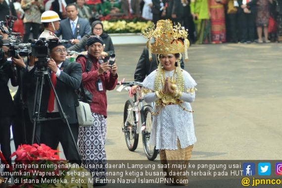 Dandan Dari Jam 4 Pagi, Istri Menhan Dapat Sepeda Dari Jokowi - JPNN.COM