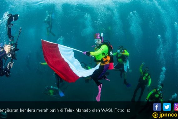 Wanita Selam Hadiahkan Rekor Dunia di HUT Ke-74 RI - JPNN.COM