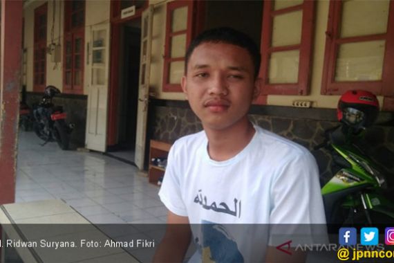 Kisah Ridwan, Siswa SMK yang Memangku Polisi Terbakar di Cianjur - JPNN.COM