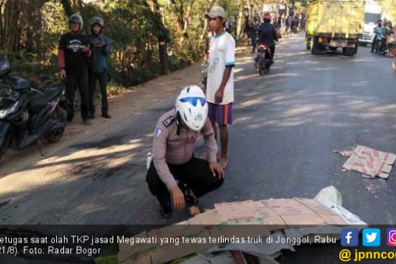 Innalillahi, Megawati Tewas Terlindas Truk - JPNN.COM