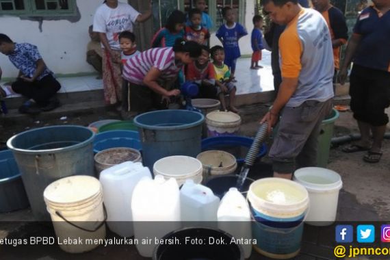 Lima Kecamatan di Kabupaten Lebak Dapat Pasokan Air Bersih - JPNN.COM