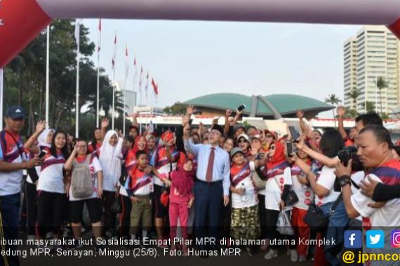 Sosialisasi 4 Pilar MPR Lewat Jalan Sehat, Tanamkan Nilai-nilai Kebangsaan - JPNN.COM