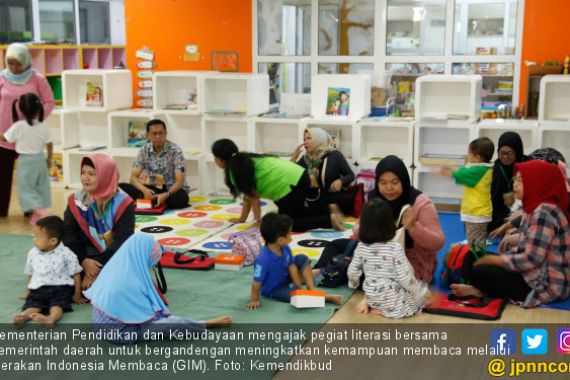 Gerakan Indonesia Membaca Tingkatkan Literasi Masyarakat - JPNN.COM