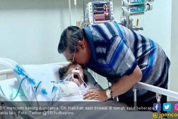 Berita Duka, Ibunda SBY Meninggal Dunia - JPNN.COM