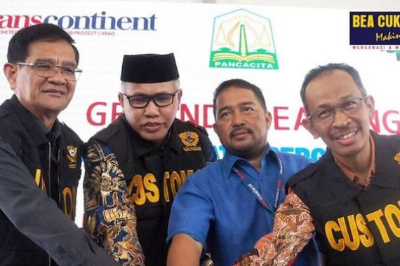 Bea Cukai Aceh Beri Fasilitas PLB PT Trans Continent - JPNN.COM