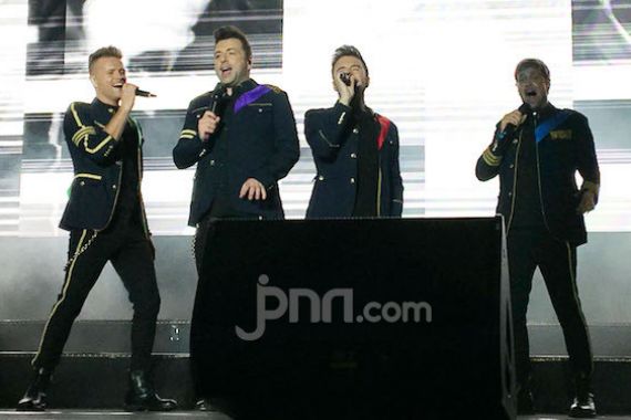 Westlife Tinggalkan Kenangan Manis di Sam Poo Kong - JPNN.COM