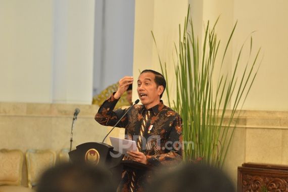 Jokowi Sebut DPR Kejar Pengesahan Empat Undang-Undang - JPNN.COM