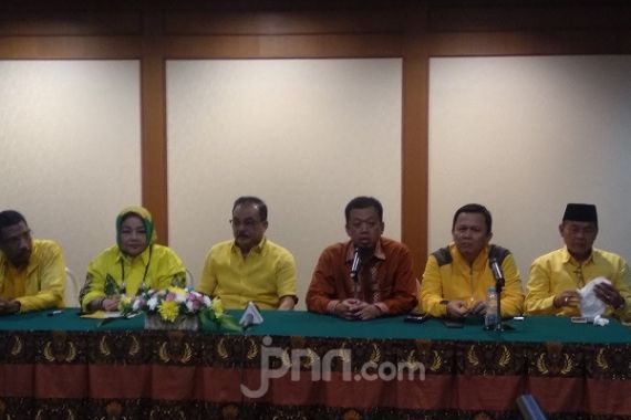 Ratusan Pengurus Desak DPP Golkar Gelar Rapat Pleno - JPNN.COM