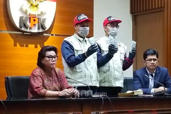 Manisnya Fee Suap Proyek Distribusi Gula Membuat Lima Orang Terjerat OTT KPK - JPNN.COM