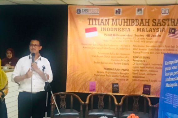 Lomba Kritik Sastra, Semoga Ruang Publik Indonesia Lebih Banyak Puisi Dibanding Hoaks - JPNN.COM