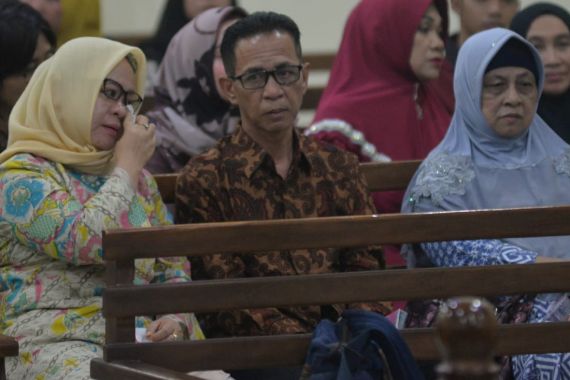 Bupati Nonaktif Mesuji Divonis 8 Tahun Penjara - JPNN.COM