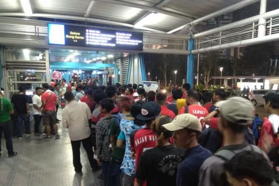 Asyik, Transjakarta Beroperasi 24 Jam Saat Pergantian Tahun Baru 2020 - JPNN.COM