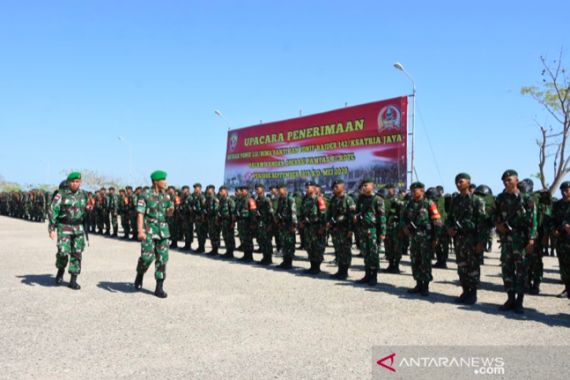 Ratusan Prajurit TNI Diberangkatkan ke Perbatasan Indonesia - Timor Leste - JPNN.COM