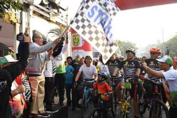 Gowes Sepeda Nusantara Ramaikan Peringatan Haornas di Banjarmasin - JPNN.COM