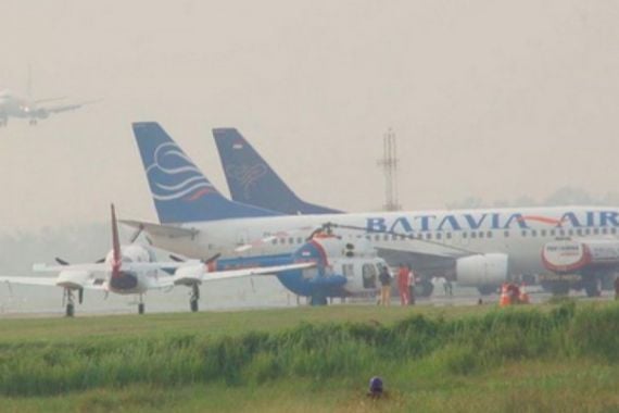 Kabut Asap, Pesawat Gagal Mendarat di Bandara Pangsuma - JPNN.COM