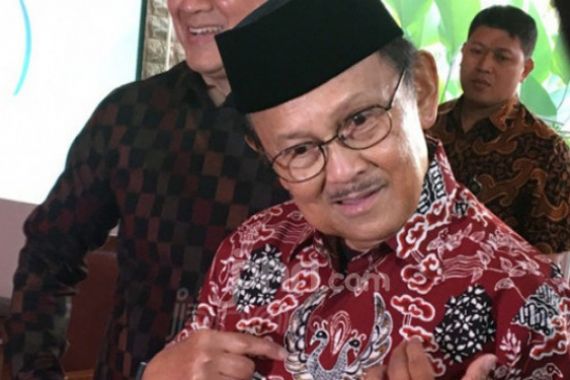 Pak Habibie Dirawat di RSPAD, Hamdalah Kondisinya Sudah Membaik - JPNN.COM
