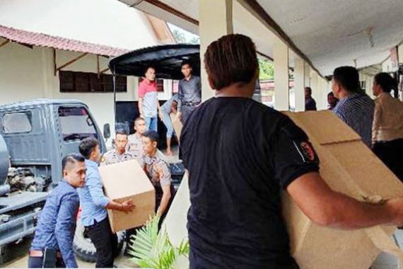 Bea Cukai dan Kepolisian Bersinergi Berantas Peredaran Rokok Ilegal di Meulaboh - JPNN.COM