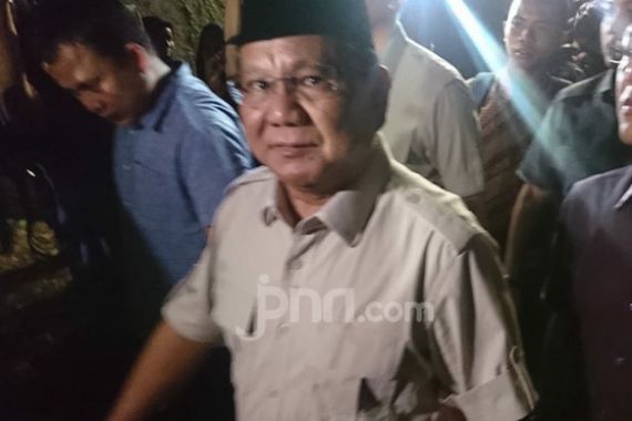 Bertakziah ke Rumah Duka Mendiang Habibie, Prabowo Bilang Begini - JPNN.COM