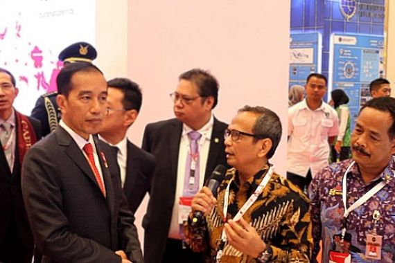 Budi Permana Jelaskan Teknologi JAM kepada Presiden Jokowi - JPNN.COM