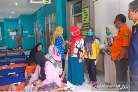 Korban Keracunan Massal di Sukabumi Menjadi 140 Orang, Dua Meninggal - JPNN.COM