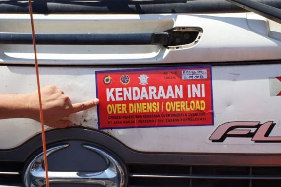 Truk ODOL Dilarang Melintas di Jalan Tol Jakarta-Bandung - JPNN.COM