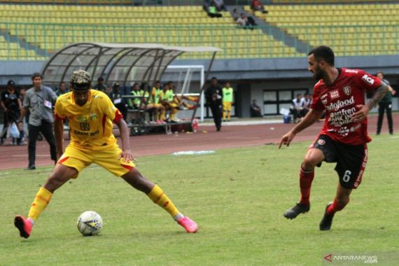 Pelatih Anyar Bhayangkara FC Soroti Kinerja Wasit setelah Laga Debut di Liga 1 - JPNN.COM
