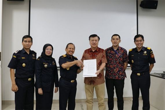 Direktorat Jenderal Bea dan Cukai Jakarta Terbitkan Izin PDKB Untuk PT SSMI - JPNN.COM
