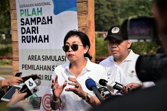 KLHK Luncurkan Gerakan Nasional Pilah Sampah dari Rumah - JPNN.COM