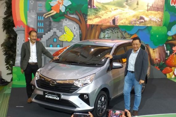 Daihatsu Sigra Facelift Hadir Tak Kalah Modis, Harga Lebih Murah dari Calya - JPNN.COM