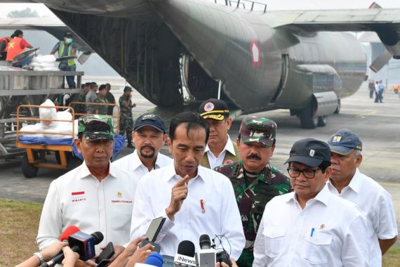 Waduh, Jokowi Sudah Kehabisan Cara Memadamkan Karhutla di Riau - JPNN.COM