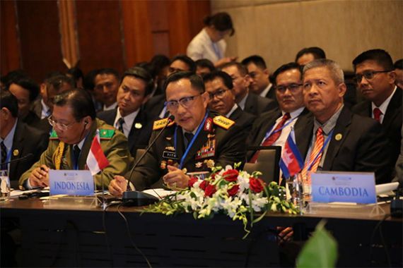 Kapolri Sebut Keamanan ASEAN jadi Kunci Penting Pembangunan Ekonomi - JPNN.COM