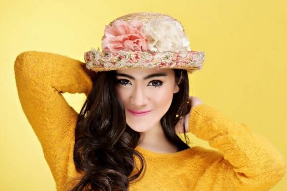 3 Berita Artis Terheboh: Kelakuan Ko Apex Dibongkar, Felicya Angelista Minta Maaf - JPNN.COM