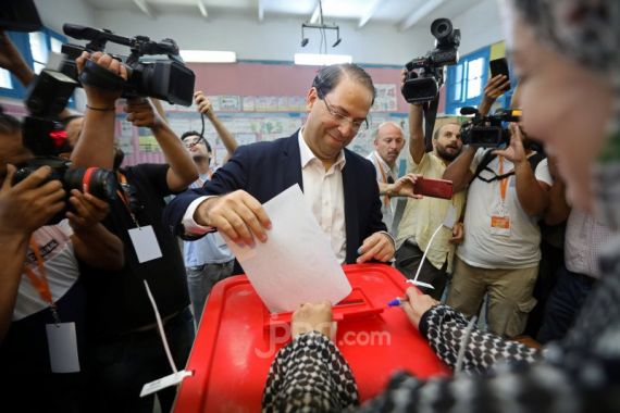 Jelang Pemilu, Calon Presiden Tunisia Malah Mendekam di Penjara - JPNN.COM