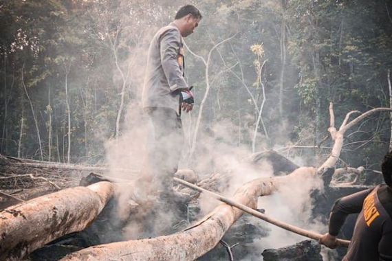 Dampak Kabut Asap, Pesawat Batal Mendarat di Bandara Silangit - JPNN.COM