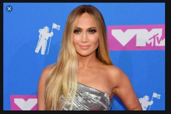 Malaysia Larang Penayangan Film Jennifer Lopez Berjudul Hustlers, Tentang Apa ya? - JPNN.COM