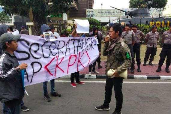 Bareskrim Diminta Tuntaskan Kasus Dugaan Korupsi yang Menyeret Nama Denny Indrayana - JPNN.COM
