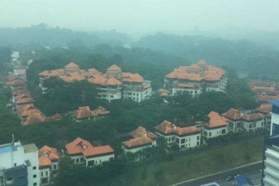 57 Sekolah di Selangor Malaysia Ditutup karena Kabut Asap - JPNN.COM